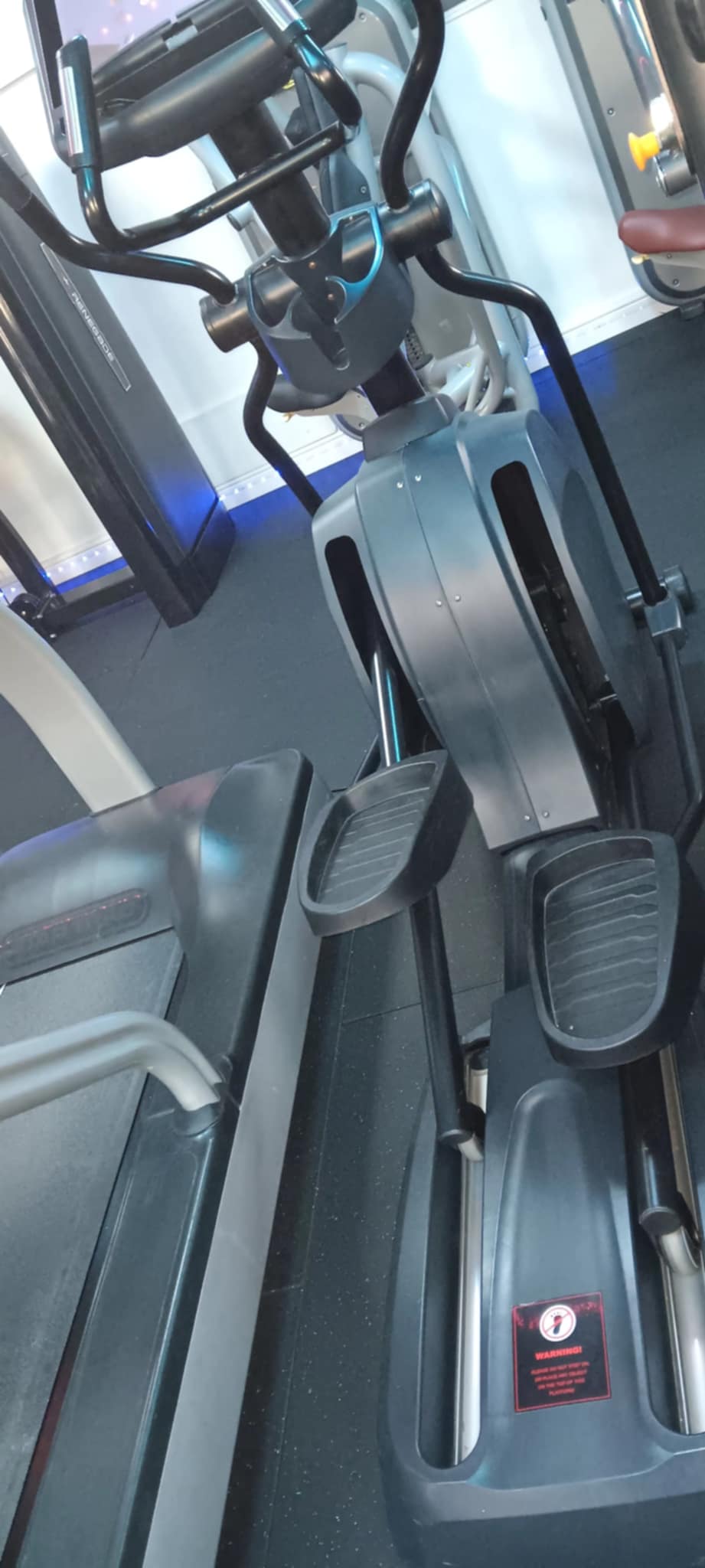 Gym Gear Excite 98e Entertainment Cross Trainer