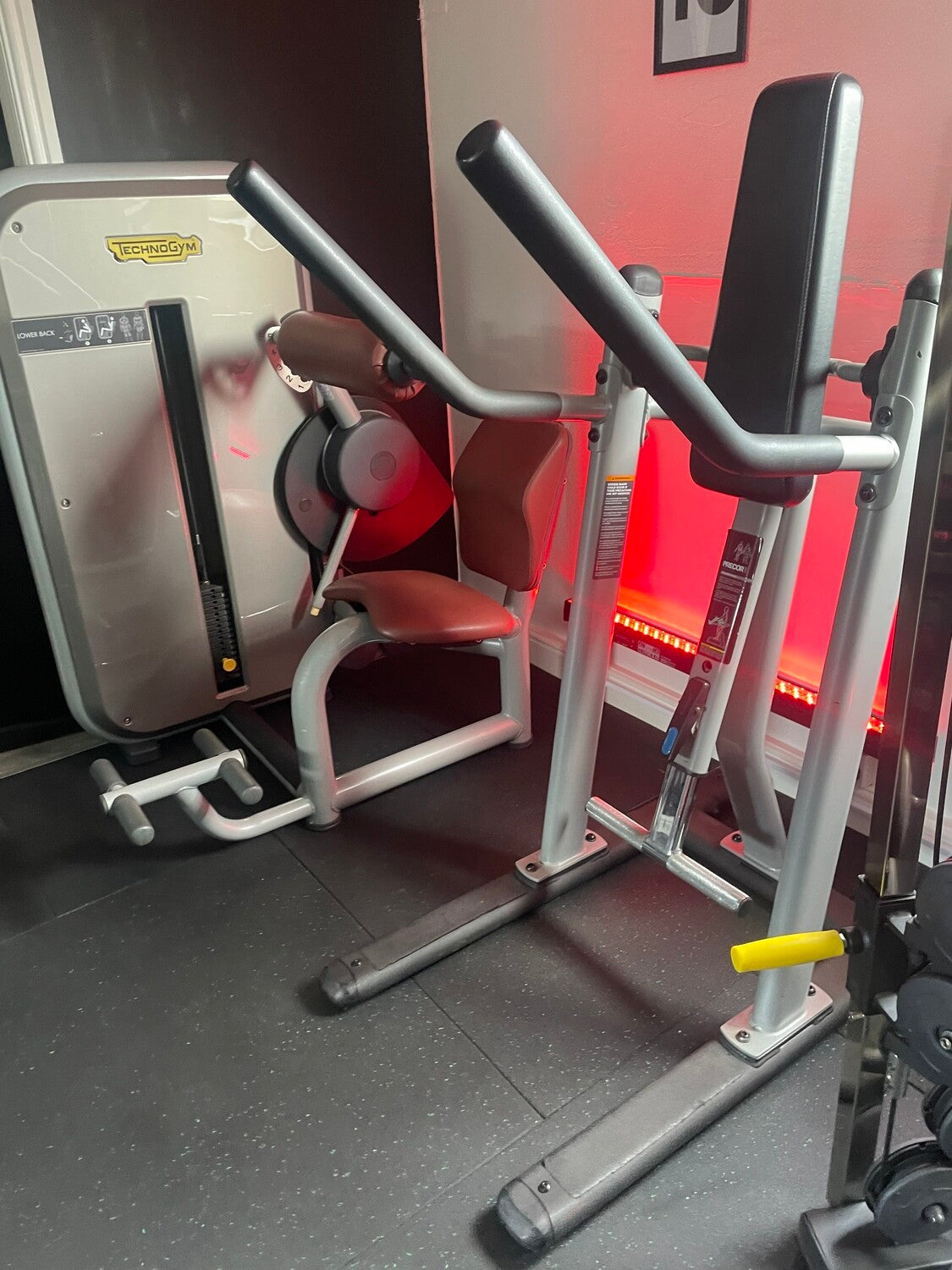 Precor Icarian Series V-Crunch Abdominal Trainer