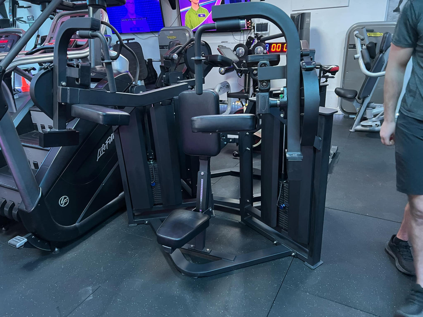 Iso Lateral Tricep Machine Pin Weight Selection