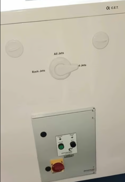Cryo Spa Commercial with NEW CHILLER, CATCH TRAY AND STEPS Ice Therapy Plunge Pool