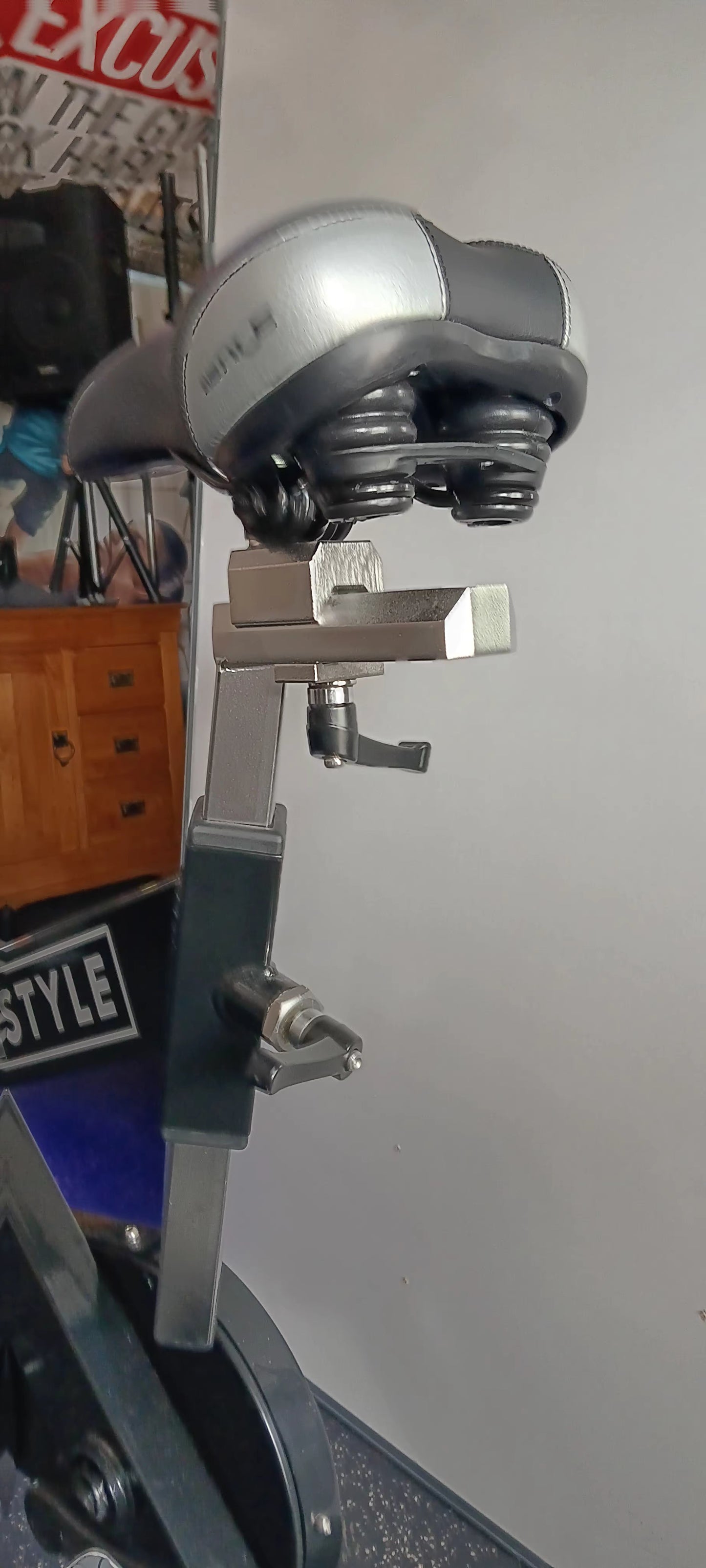 Spin Bike- InStyle v850