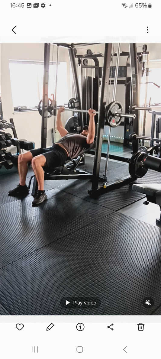 Smith Machine, Pulse Fitness counterbalance smith machine.